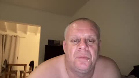 Snapshot of grosseke97150 chatting on 29, 1, 2025 mika online show from 29, 1, 2025