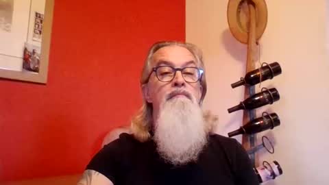 Snapshot of grybear60 chatting on 19, 1, 2026 Grybear online show from 19, 1, 2026