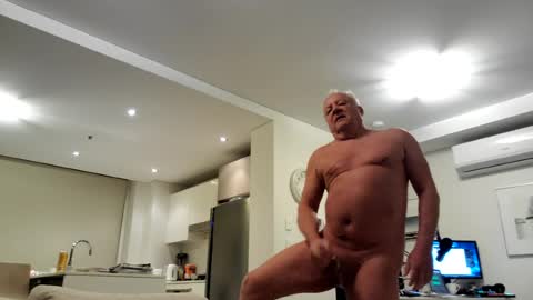 gstring_aussie_phil online show from 28, 6, 2026