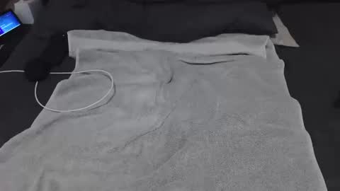 lookng for older in az online show from 5, 1, 2025