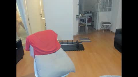 Snapshot of guachin_new chatting on 18, 4, 2026 guachin_new online show from 18, 4, 2026
