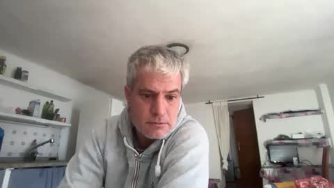 guardiannif_ online show from 3, 2, 2026