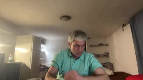 guardiannif_ online show from 22, 2, 2026