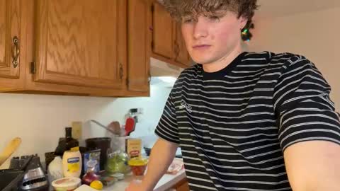 gucciboi4 online show from 10, 1, 2026