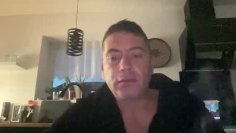 guil0 online show from 2, 10, 2025