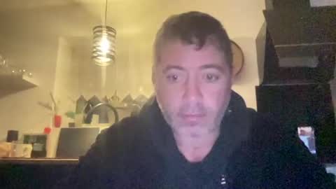 Snapshot of guil0 chatting on 29, 10, 2025 guil0 online show from 29, 10, 2025