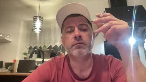 Snapshot of guil0 chatting on 1, 11, 2025 guil0 online show from 1, 11, 2025