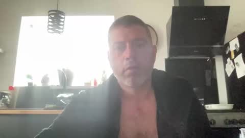 Snapshot of guil0 chatting on 2, 11, 2025 guil0 online show from 2, 11, 2025