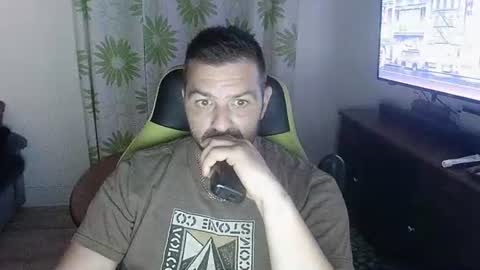 guillaume666286050 online show from 15, 6, 2026