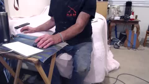 Snapshot of guitarsexgod2 chatting on 7, 4, 2026 guitarsexgod2 online show from 7, 4, 2026