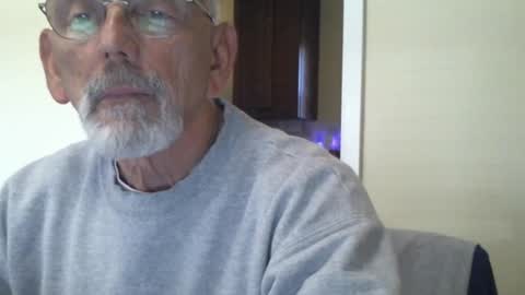 Snapshot of gulfcoast1952 chatting on 13, 1, 2025 Roy online show from 13, 1, 2025
