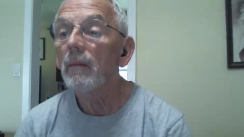 Snapshot of gulfcoast1952 chatting on 10, 2, 2025 Roy online show from 10, 2, 2025