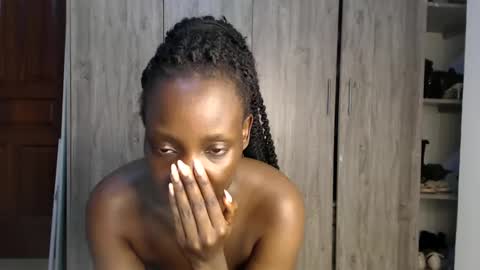 Miss Incredible online show from 2, 12, 2024