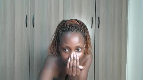 Miss Incredible online show from 28, 11, 2025