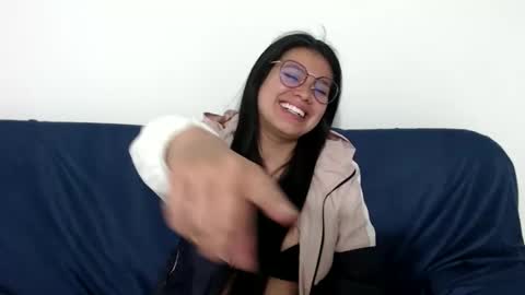 Snapshot of gumball_room chatting on 16, 9, 2025 Vane blonde and Hazell black hair online show from 16, 9, 2025