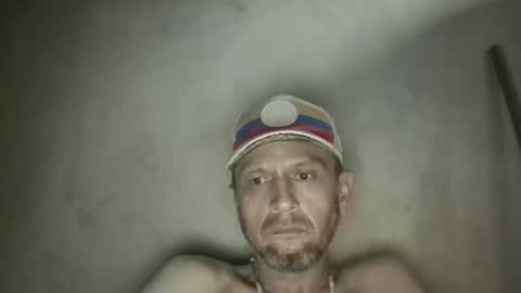 Snapshot of gus7894 chatting on 19, 3, 2026 gus7894 online show from 19, 3, 2026