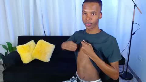 Snapshot of gusy_18 chatting on 3, 2, 2026 Gusty online show from 3, 2, 2026