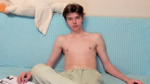 guy_liam1 online show from 31, 10, 2025