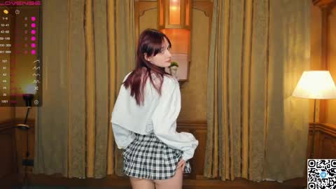Snapshot of h0lyangel chatting on 17, 4, 2026 Kelly Lilly online show from 17, 4, 2026