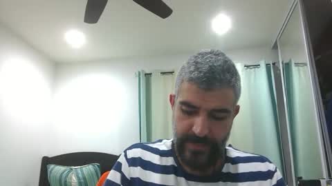 Snapshot of h0nest84 chatting on 4, 2, 2025 h0nest84 online show from 4, 2, 2025