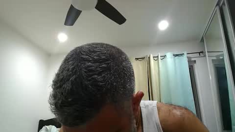 Snapshot of h0nest84 chatting on 20, 10, 2025 h0nest84 online show from 20, 10, 2025