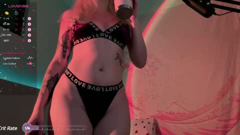 Snapshot of h2h0e chatting on 13, 2, 2025 Lana online show from 13, 2, 2025