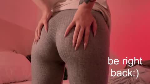 Snapshot of h2h0e chatting on 16, 2, 2025 Lana online show from 16, 2, 2025