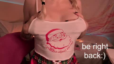 Snapshot of h2h0e chatting on 23, 2, 2025 Lana online show from 23, 2, 2025