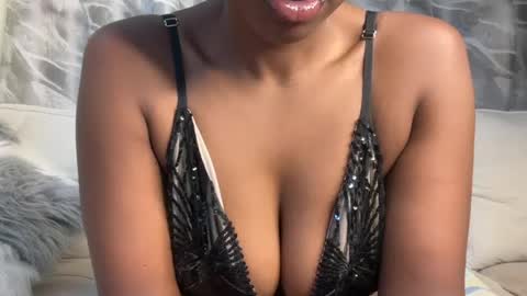 h_o_t_goddess online show from 25, 6, 2026