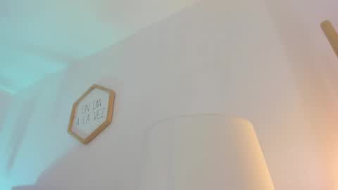 Hadid online show from 25, 11, 2025