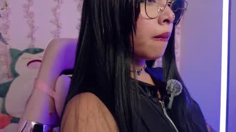 Haely online show from 3, 3, 2026