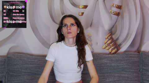 HaileyPeach online show from 3, 2, 2025