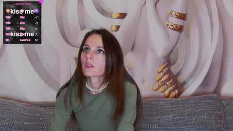 HaileyPeach online show from 5, 2, 2025