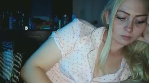 Snapshot of haileyakuma69 chatting on 8, 11, 2025 Hailey and d online show from 8, 11, 2025