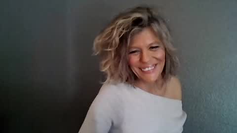 Hailey online show from 16, 2, 2026