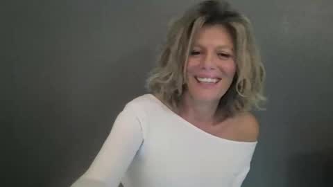 Hailey online show from 22, 4, 2026