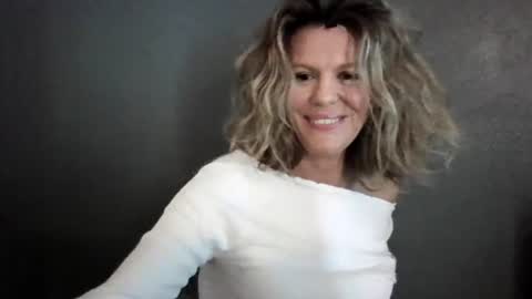 Snapshot of haileys123 chatting on 29, 6, 2026 Hailey online show from 29, 6, 2026