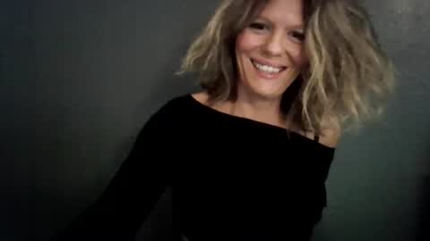 Snapshot of haileys123 chatting on 30, 6, 2026 Hailey online show from 30, 6, 2026