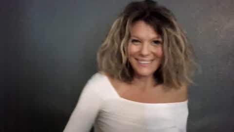Snapshot of haileys123 chatting on 9, 7, 2026 Hailey online show from 9, 7, 2026