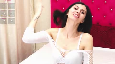 Hailey online show from 10, 2, 2026