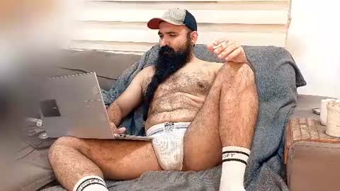 Hairy Beard Smoker online show from 30, 6, 2026