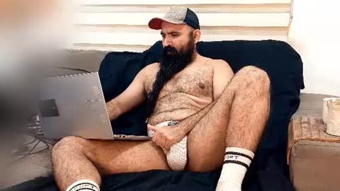 Hairy Beard Smoker online show from 4, 7, 2026