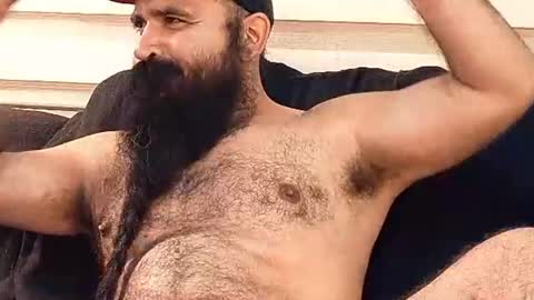 Hairy Beard Smoker online show from 5, 8, 2026