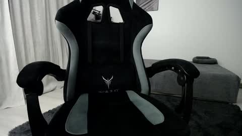 Snapshot of hairycuss chatting on 18, 12, 2024 Adam online show from 18, 12, 2024