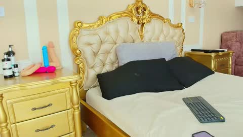 Snapshot of halliestone chatting on 5, 2, 2026 Hallie Stone online show from 5, 2, 2026