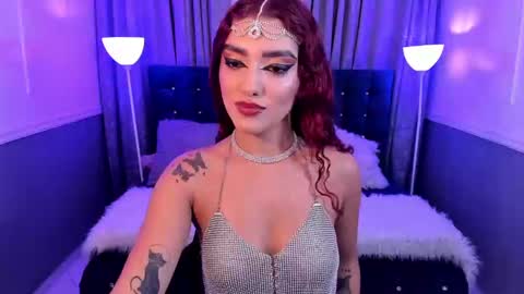 Snapshot of hallsred_rh chatting on 21, 12, 2024 Halls Red online show from 21, 12, 2024