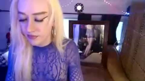 Snapshot of halovalentine chatting on 2, 7, 2026 halovalentine online show from 2, 7, 2026