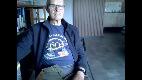 Snapshot of hamto65 chatting on 12, 4, 2026 Prefer men 80 online show from 12, 4, 2026