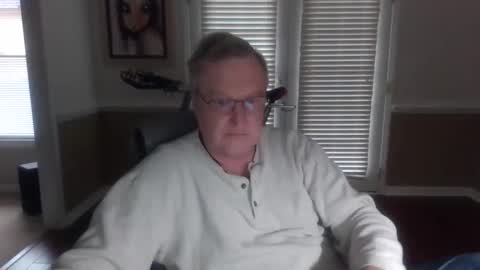 Snapshot of han63 chatting on 5, 1, 2025 Han online show from 5, 1, 2025