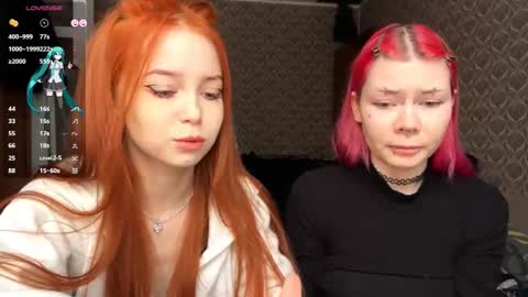 Tori and Asuna online show from 16, 2, 2026